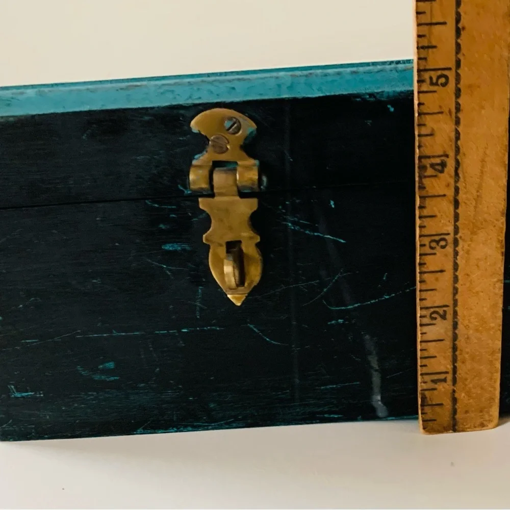 Wooden box